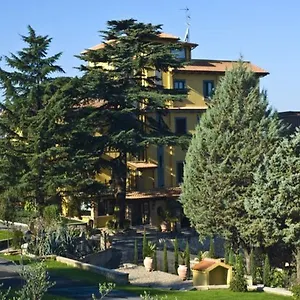Poggio Regillo Hotel